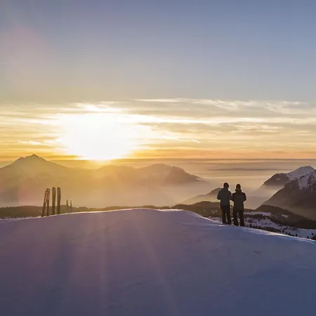 Serac 2 - Snow And Trek -
